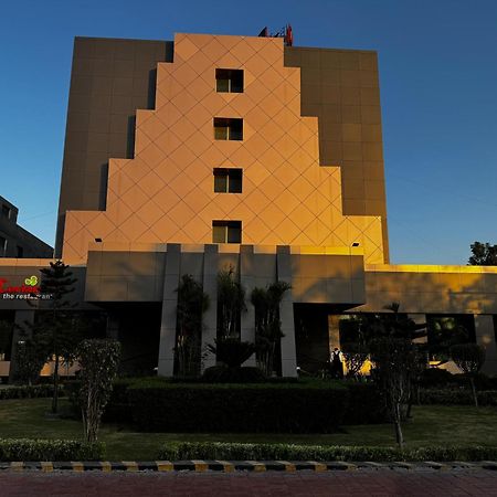 Lords Plaza Ankleshwar Hotel Exterior photo