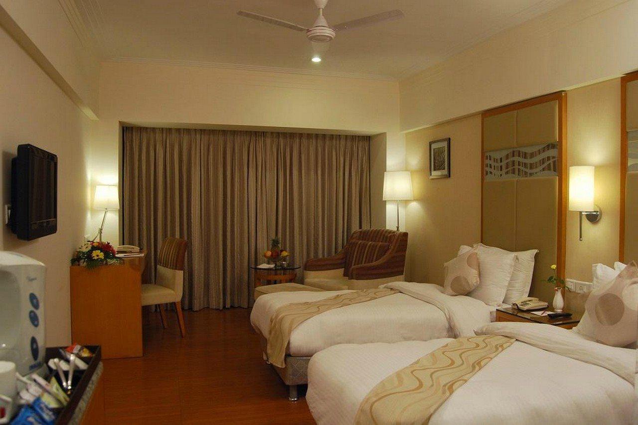 Lords Plaza Ankleshwar Hotel Exterior photo