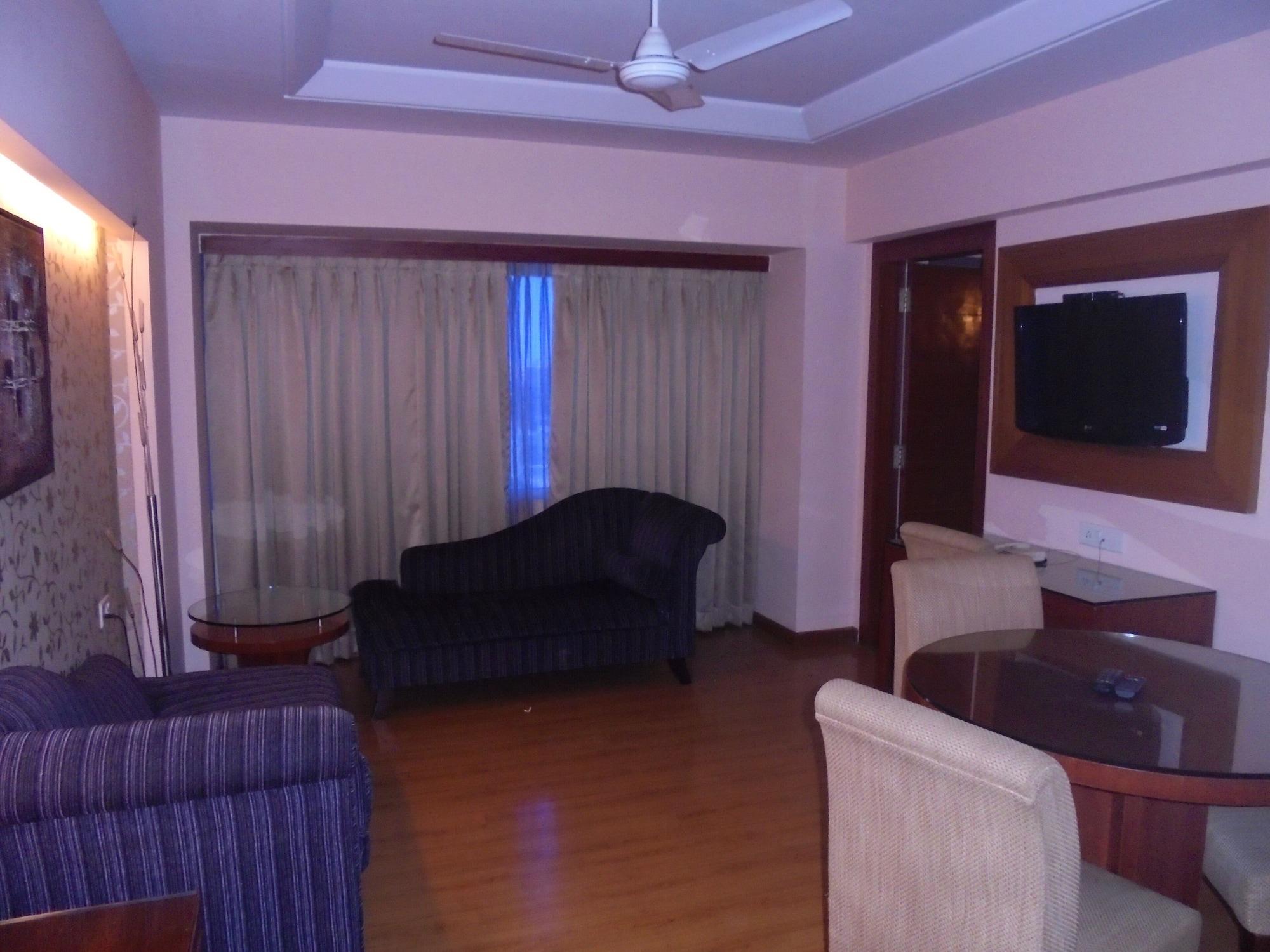 Lords Plaza Ankleshwar Hotel Exterior photo