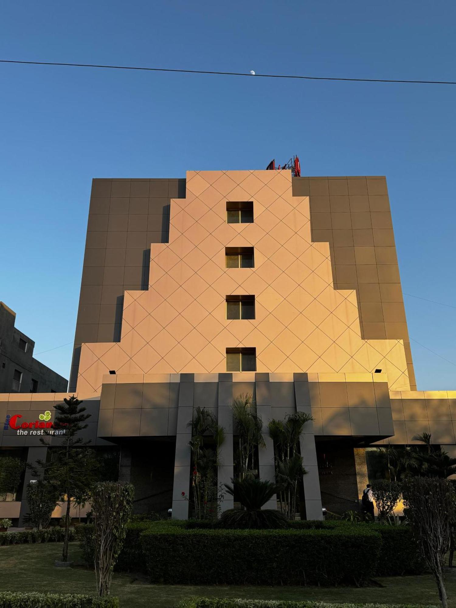 Lords Plaza Ankleshwar Hotel Exterior photo