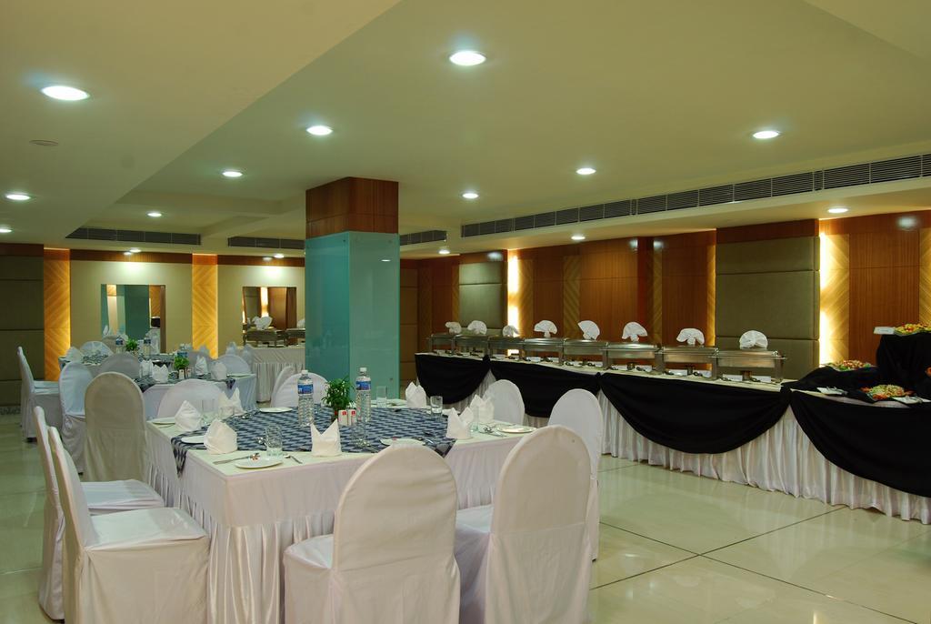 Lords Plaza Ankleshwar Hotel Exterior photo